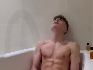 Solo Twink In The Bathtub